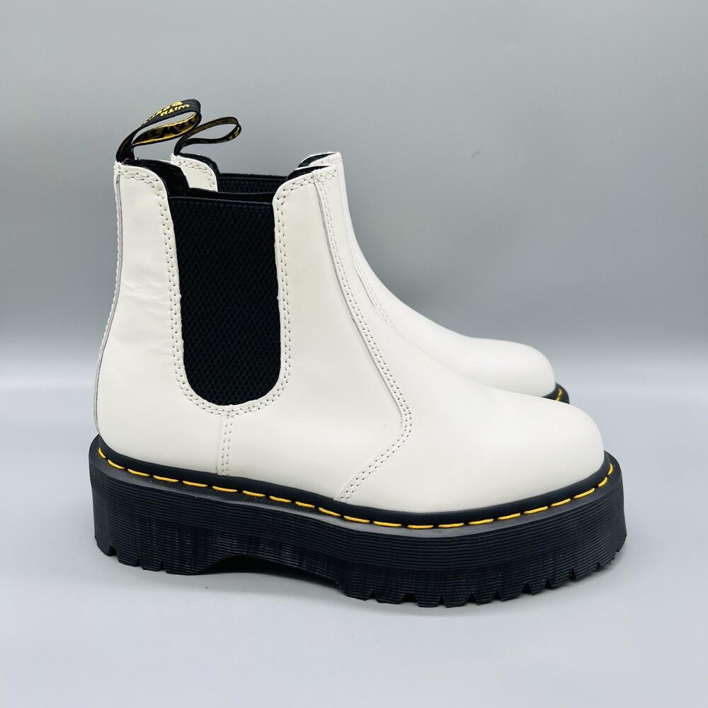 Dr Martens Boots Women 7 White Leather 2976 Quad Chelsea Platform Lug Sole Shoes